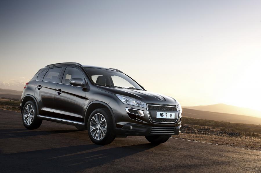  Peugeot 4008 2011 года  (фото 38 из 45)